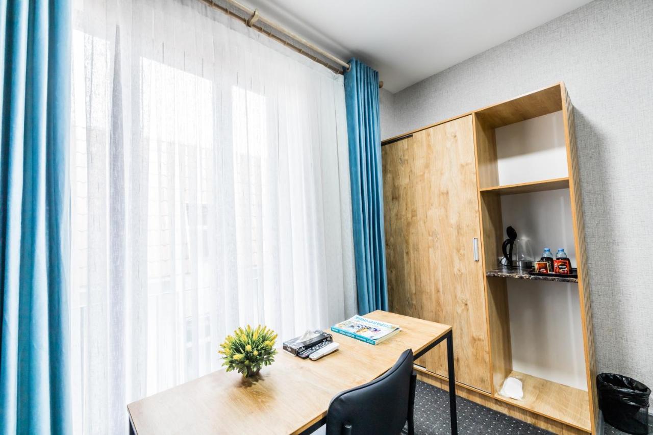 Bobur Hotel Ташкент Екстериор снимка