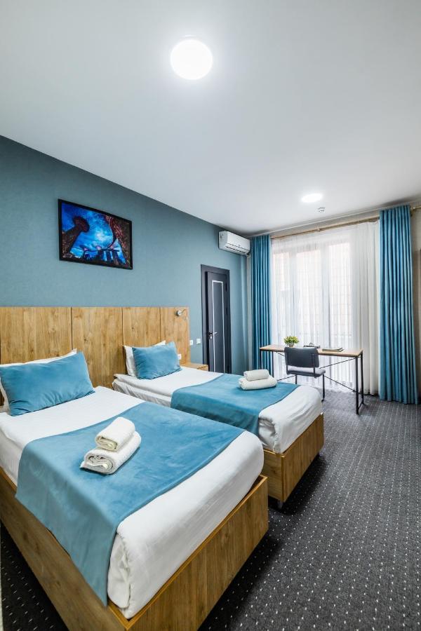 Bobur Hotel Ташкент Екстериор снимка