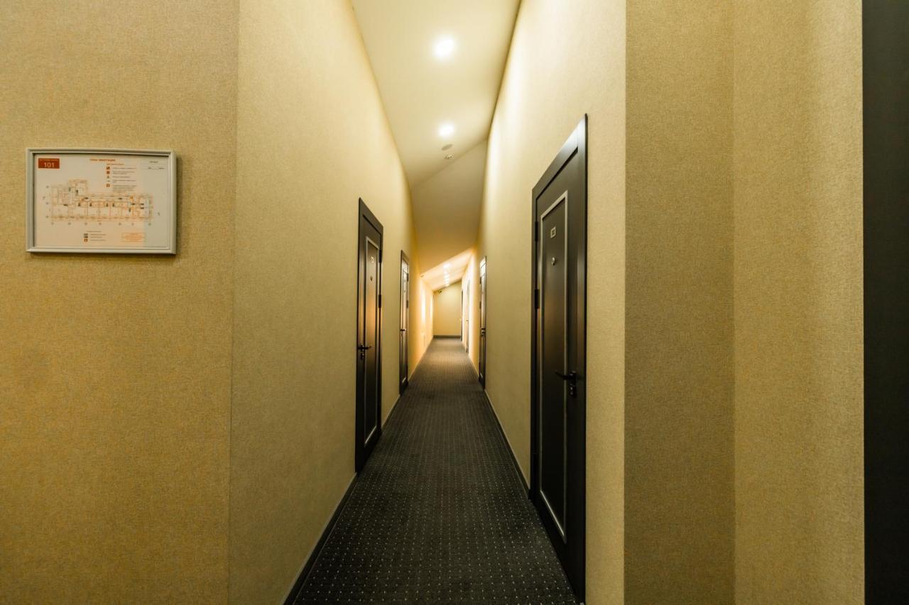 Bobur Hotel Ташкент Екстериор снимка