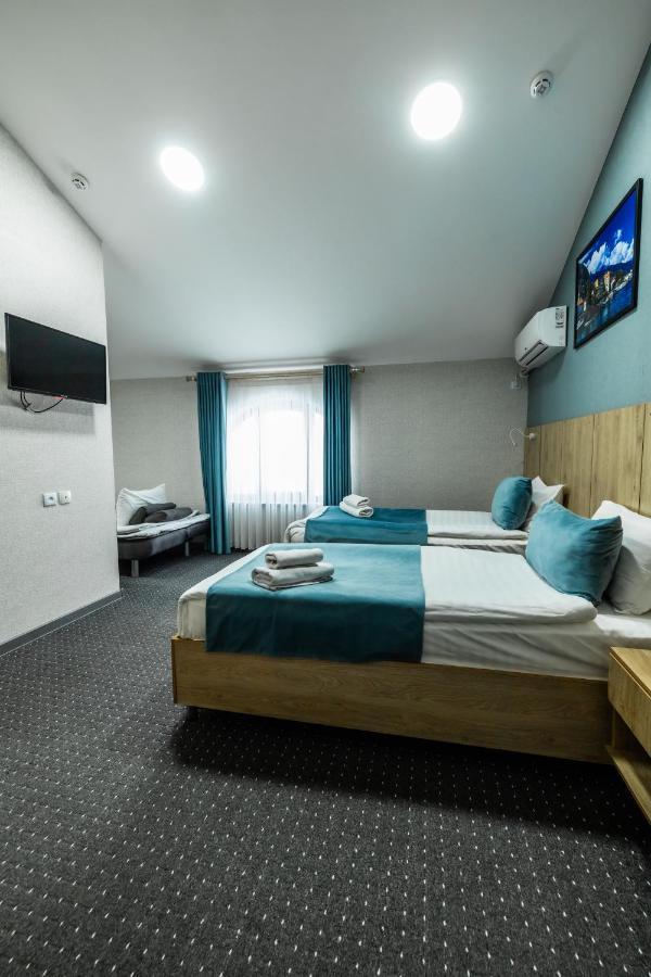 Bobur Hotel Ташкент Екстериор снимка
