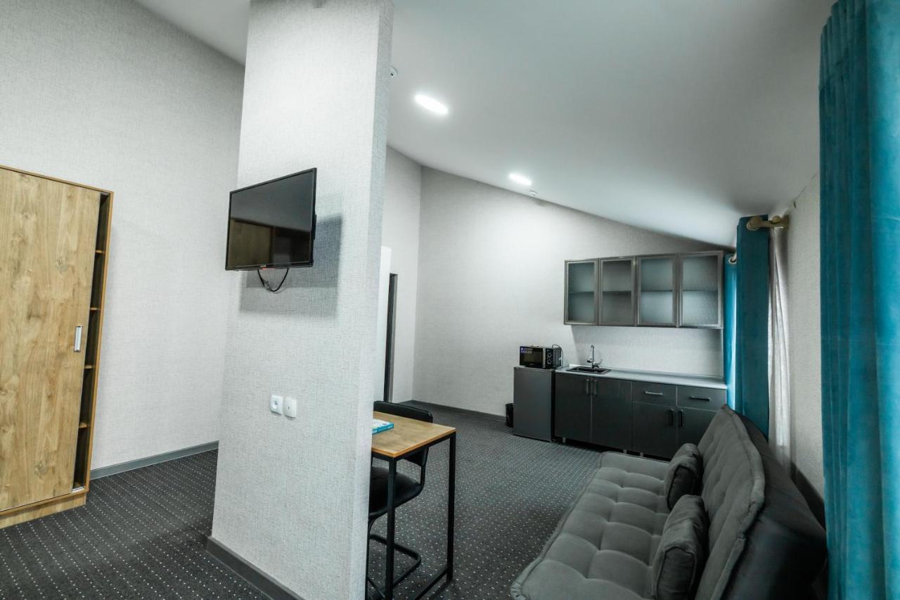 Bobur Hotel Ташкент Екстериор снимка